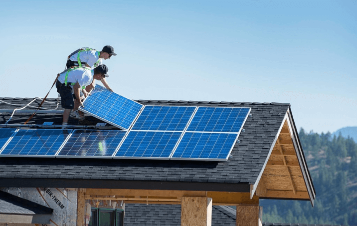 Image showing the solar panel installation process on a home in Costa Blanca, providing sustainable and efficient solutions for your home.